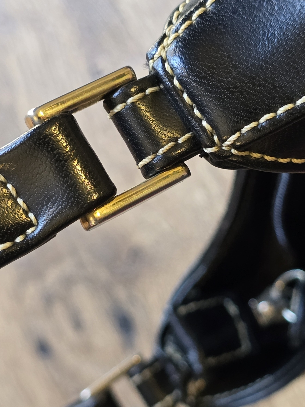 Liz Claiborne Mini Black Shoulder Bag - Picture 9 of 11